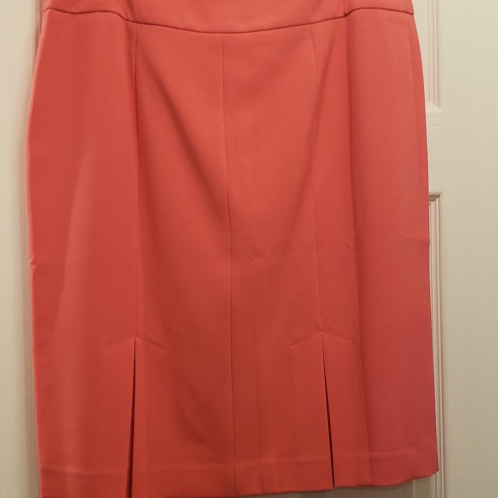 Pink/peach skirt